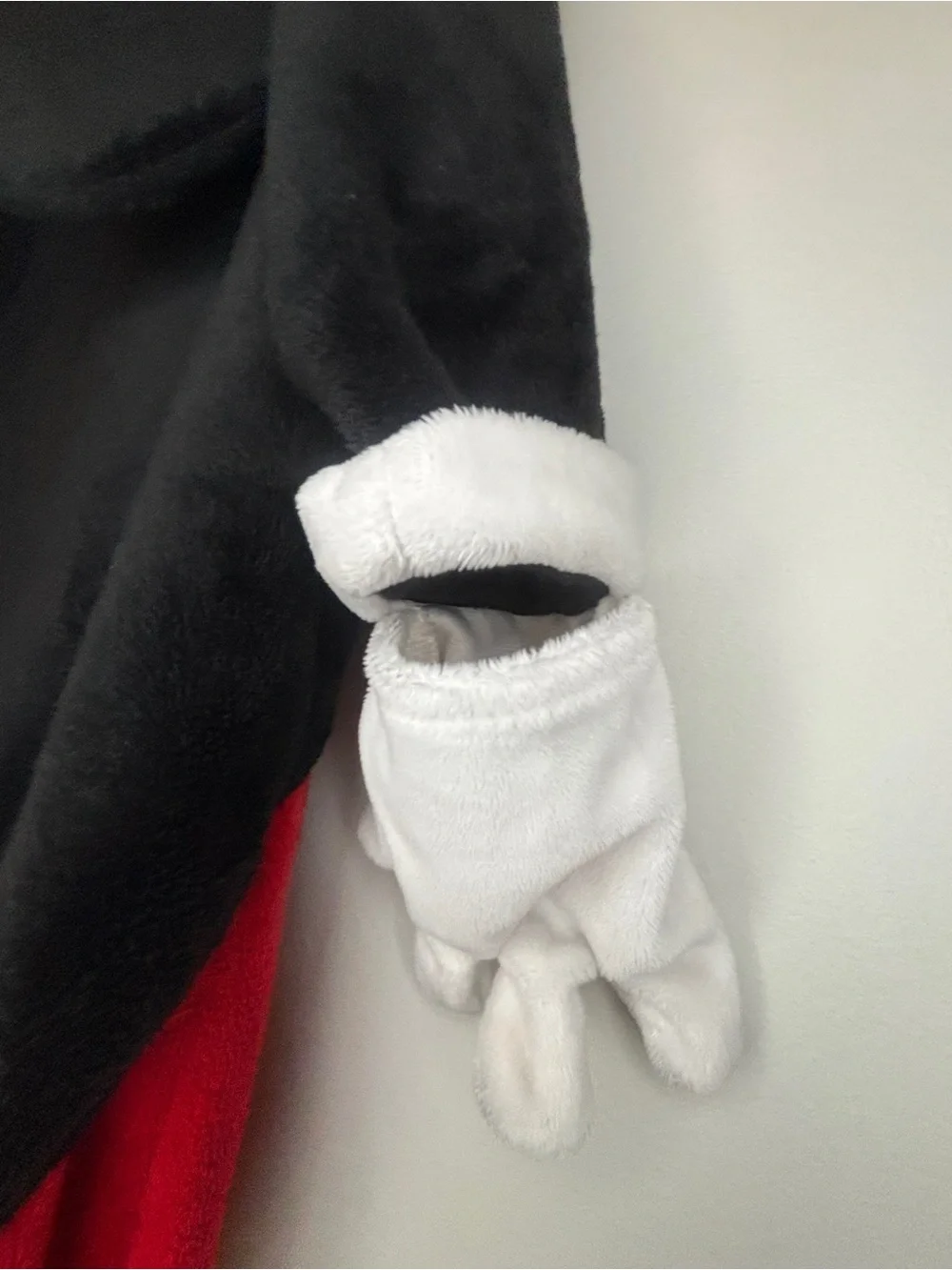 Disney Classic Mickey Mouse Costume - Picture 7 of 9